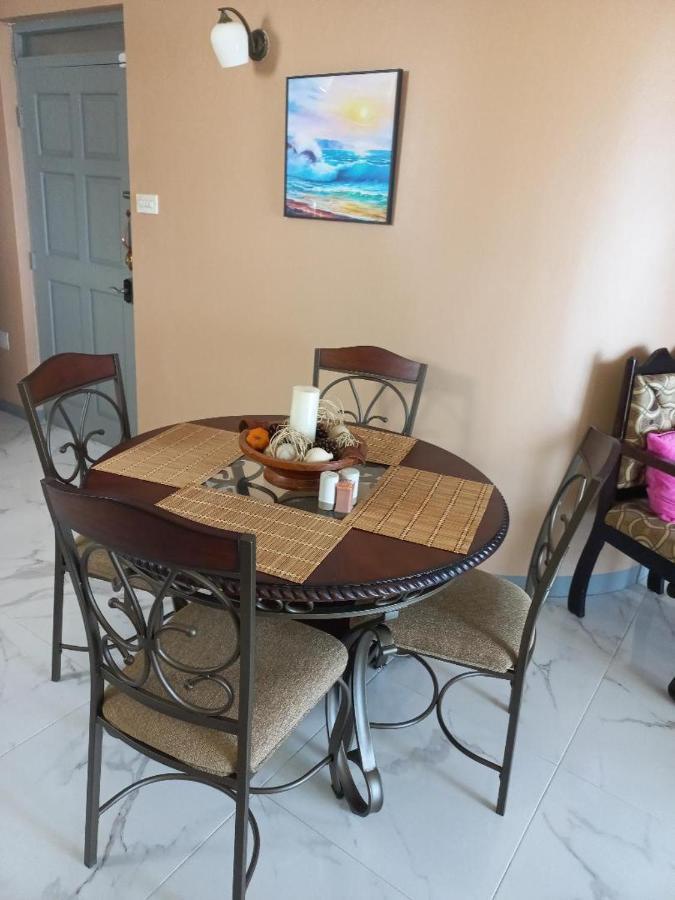 Sea Castles La Vue Apartment Montego Bay Exterior photo