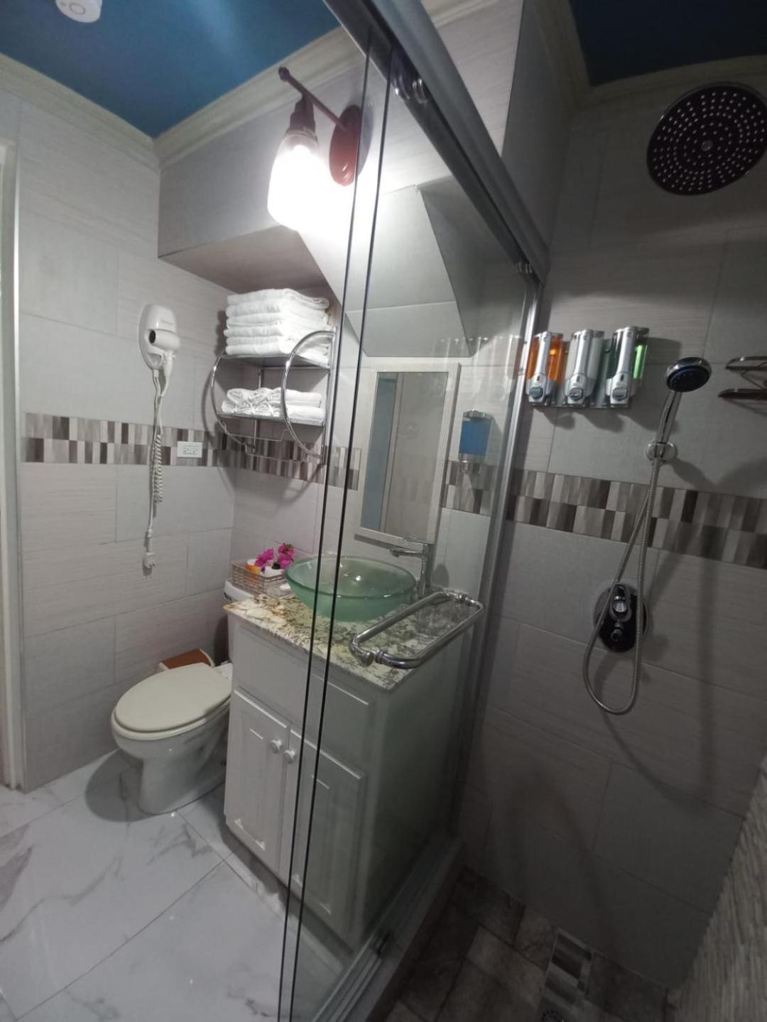 Sea Castles La Vue Apartment Montego Bay Exterior photo